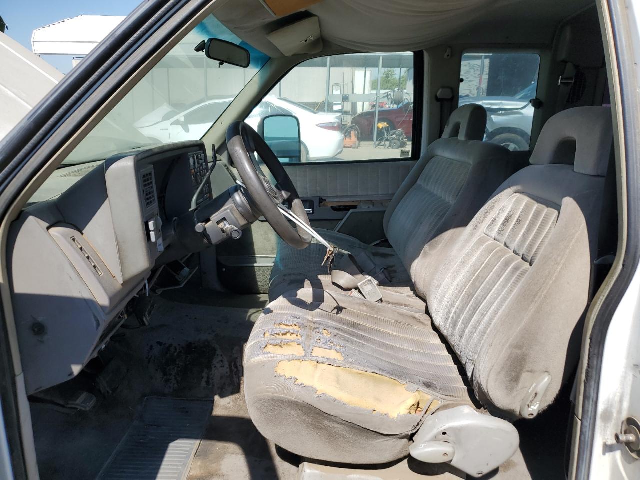 1994 Chevrolet Gmt-400 C1500 VIN: 2GCEC19K1R1144522 Lot: 63304035