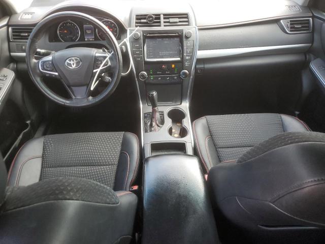 Sedans TOYOTA CAMRY 2015 Bordowy