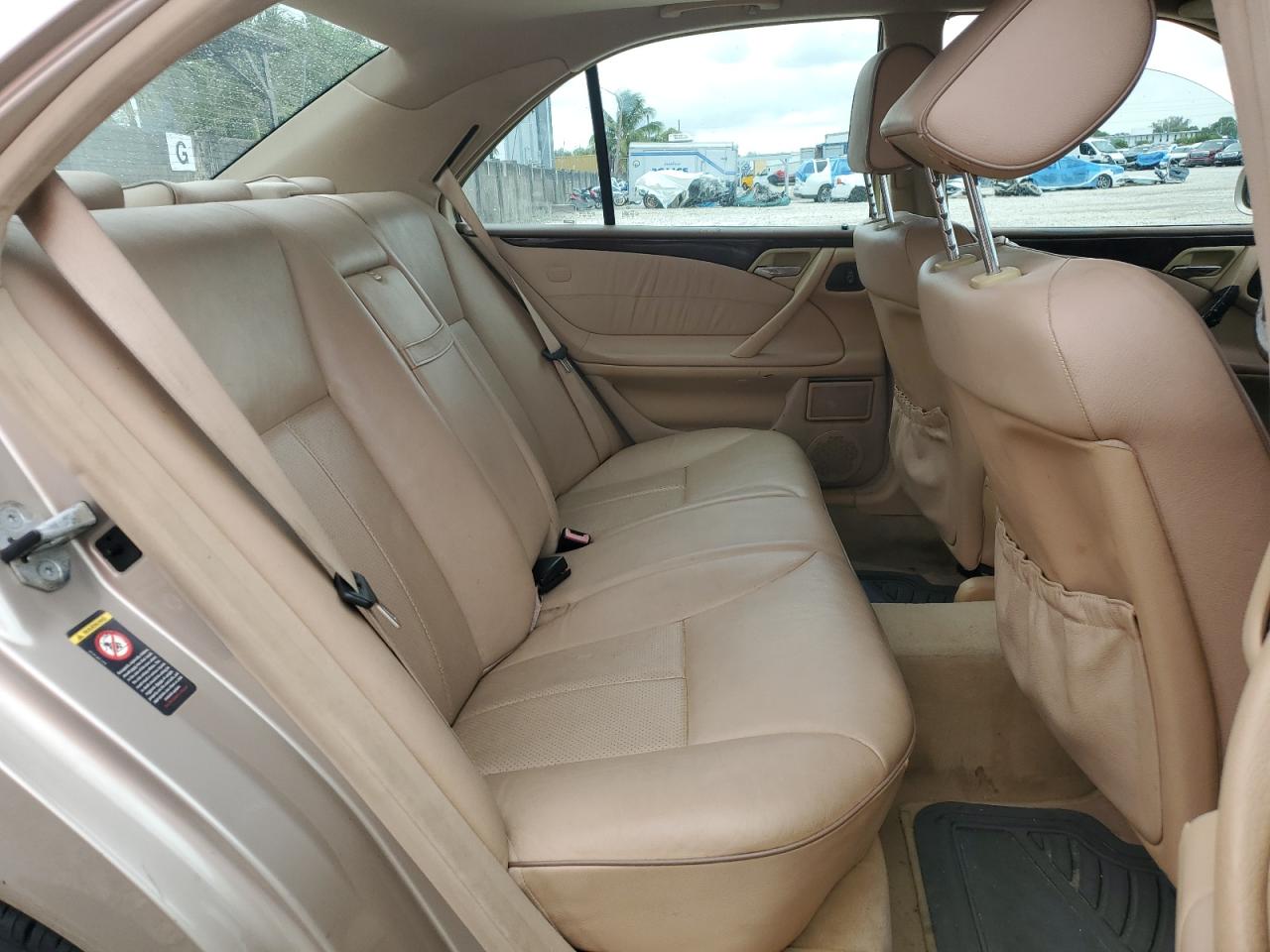 2000 Mercedes-Benz E 320 4Matic VIN: WDBJF82J3YX038167 Lot: 62429355