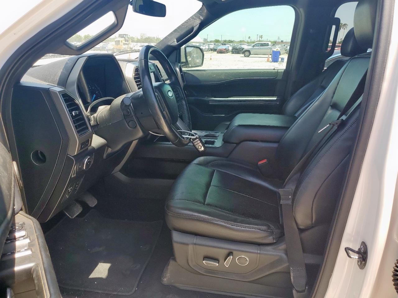 2019 Ford Expedition Max Xlt VIN: 1FMJK1HT2KEA69373 Lot: 65460935