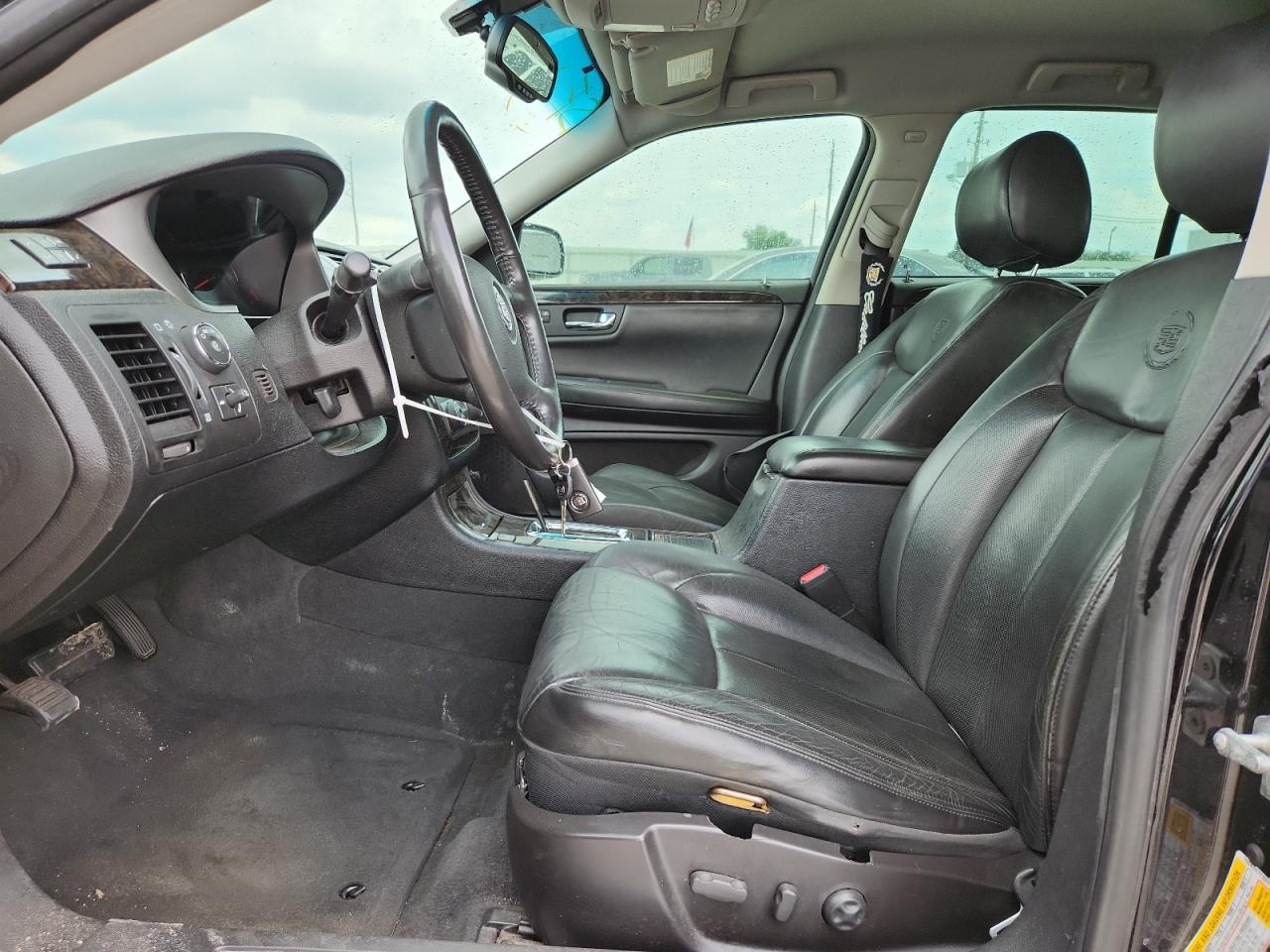 2008 Cadillac Dts VIN: 1G6KD57YX8U163090 Lot: 63102745
