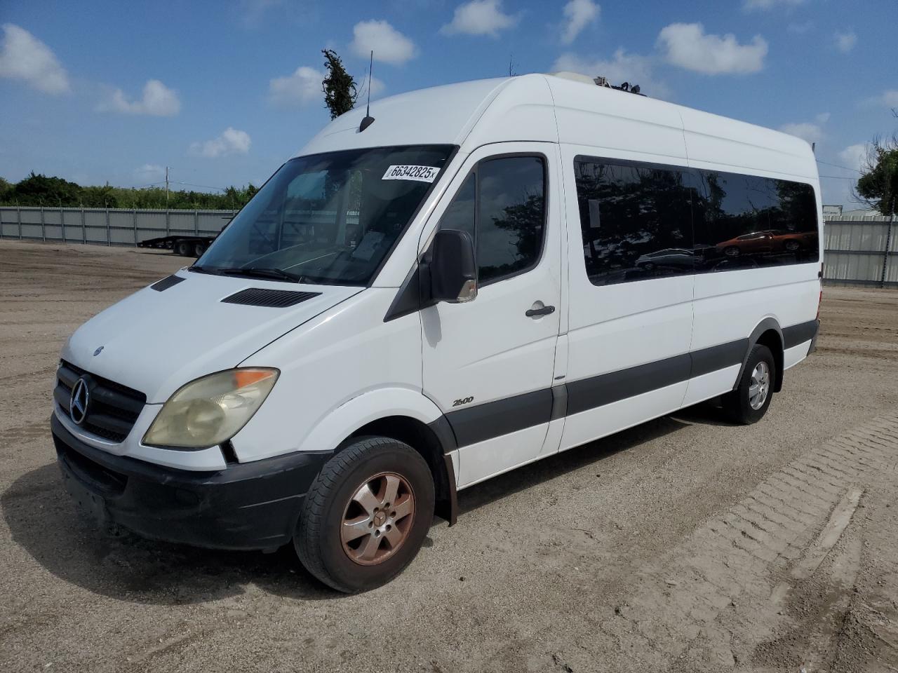 wdzpe8cc0d5806725 WDZPE8CC0D5806725 2013 Mercedes-Benz Sprinter 2500
