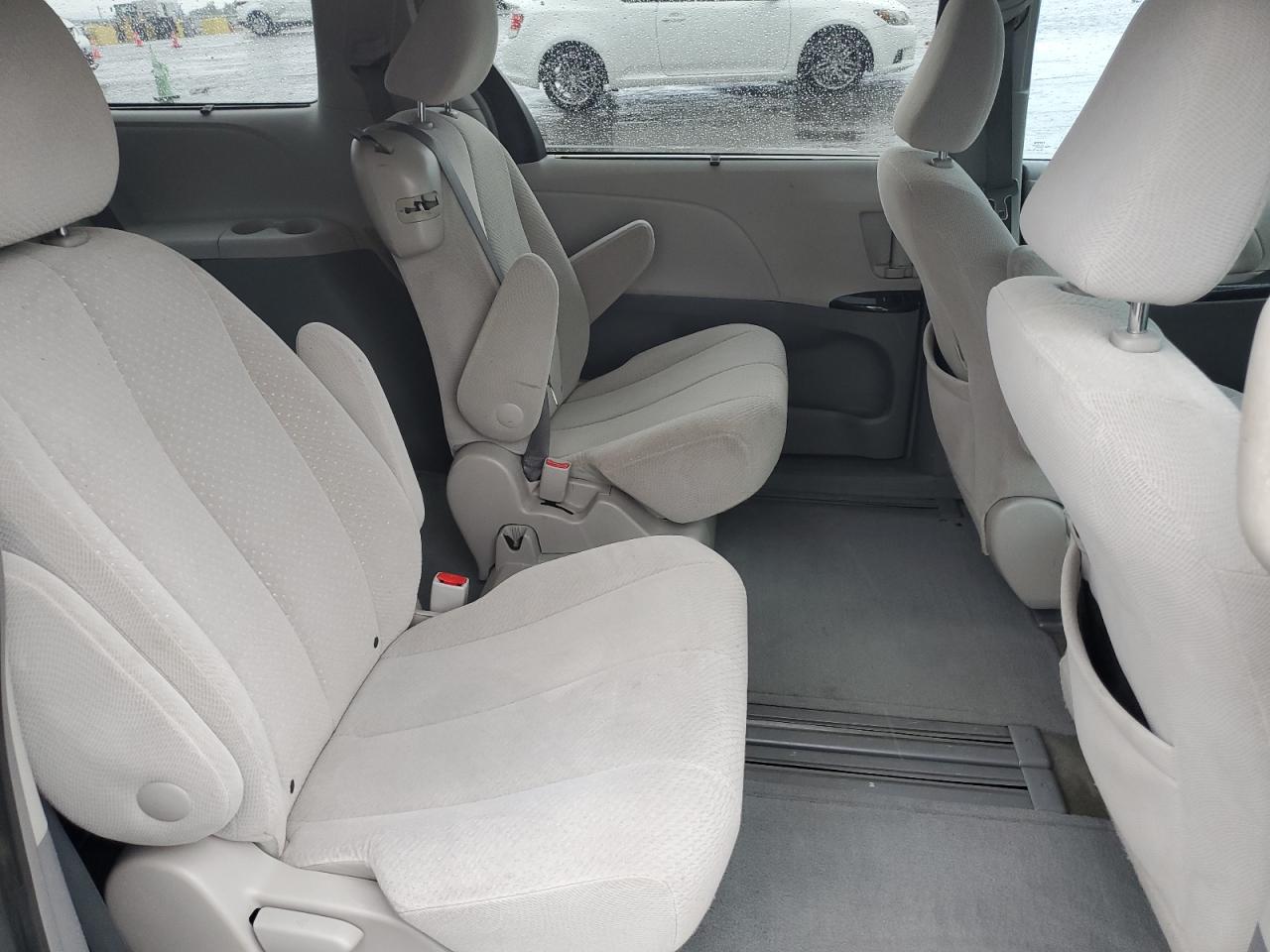 2014 Toyota Sienna Le VIN: 5TDKK3DC7ES472385 Lot: 64942735