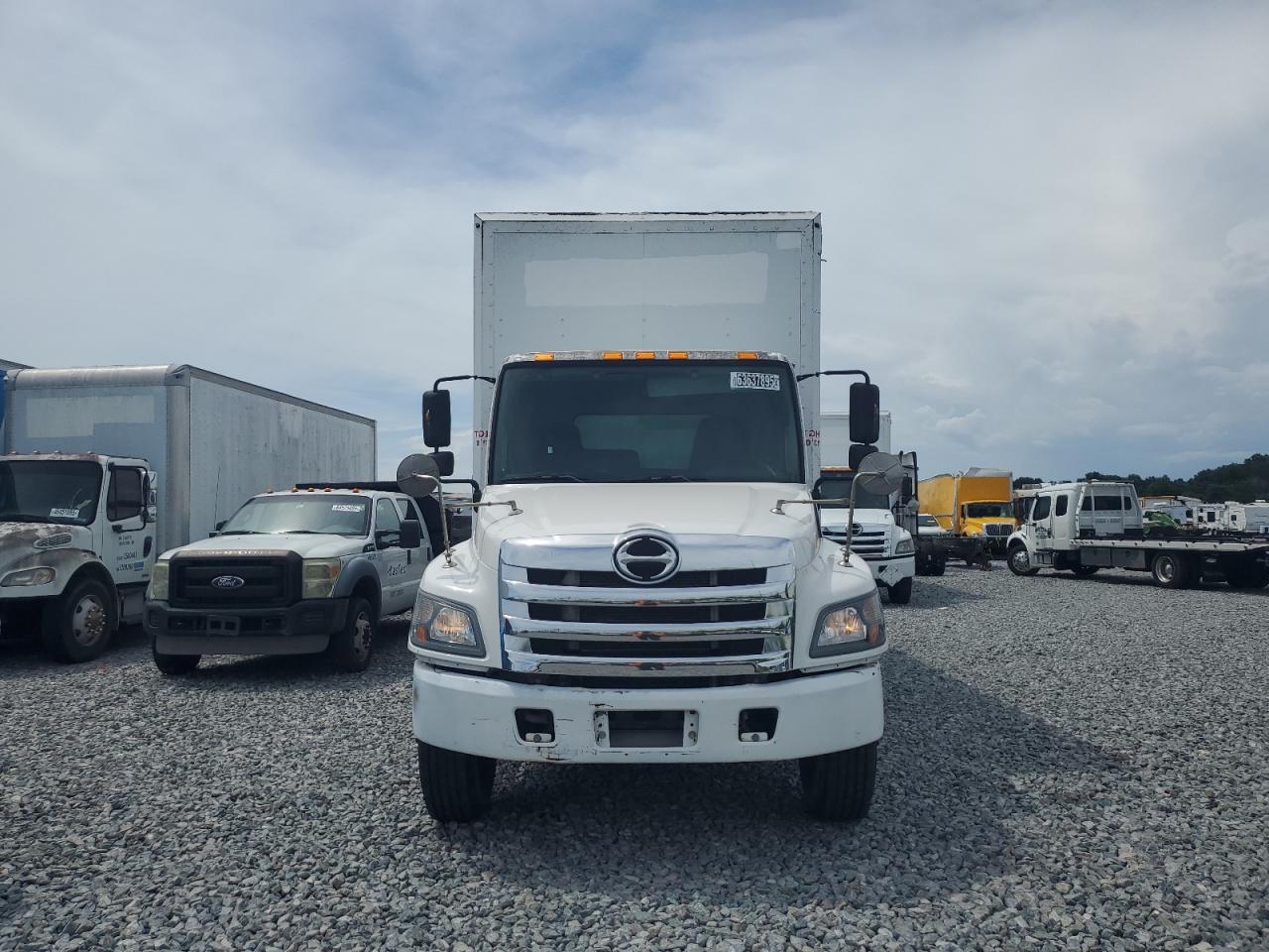 2017 Hino 268 at FL - Apopka, Copart lot 63637895 | CarsFromWest