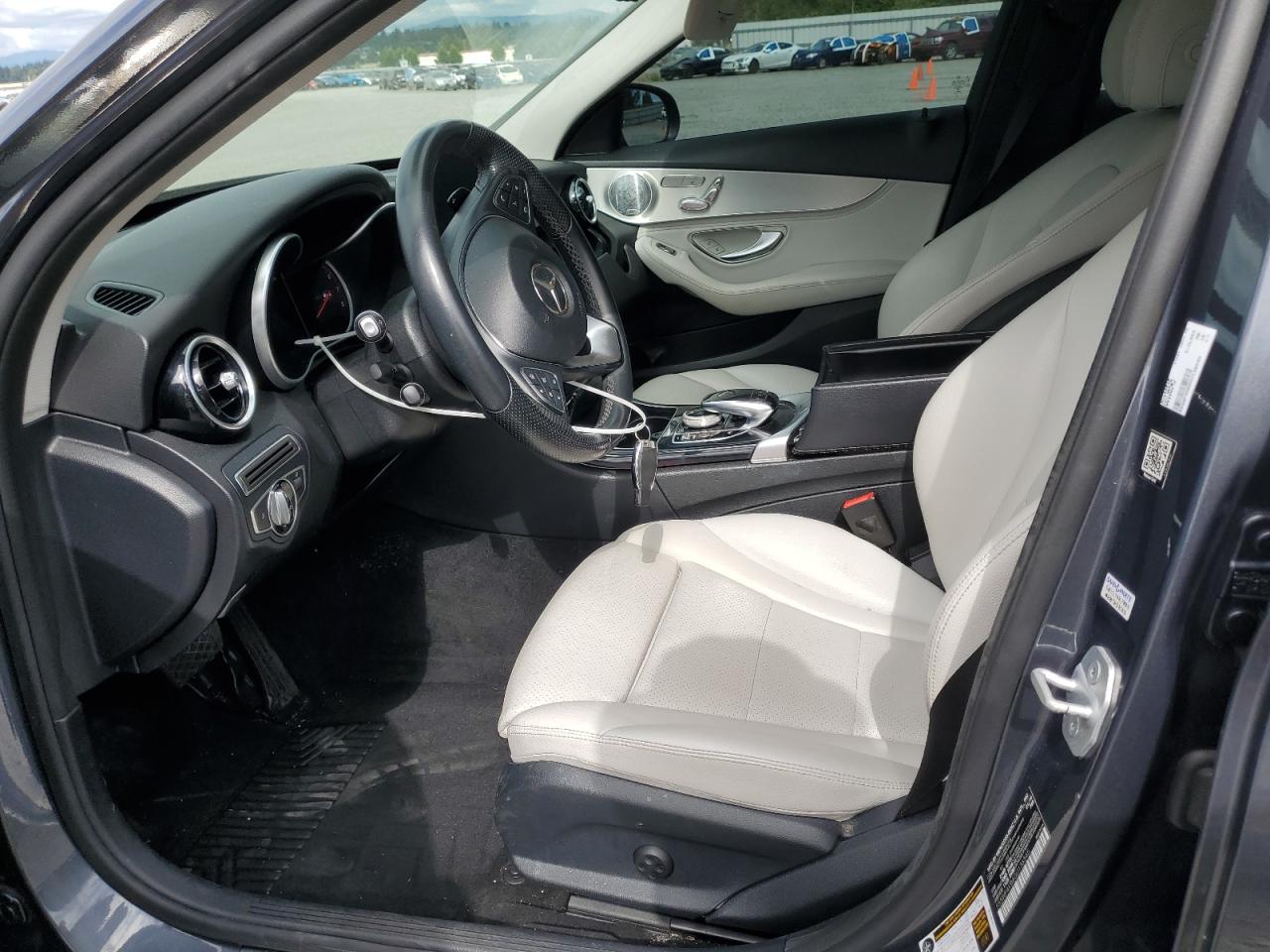 2016 Mercedes-Benz C 300 4Matic VIN: 55SWF4KB6GU136545 Lot: 63806425