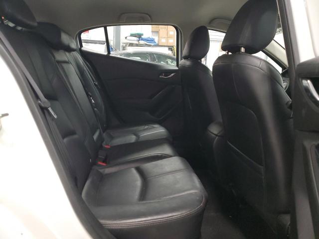 2018 MAZDA 3 TOURING  