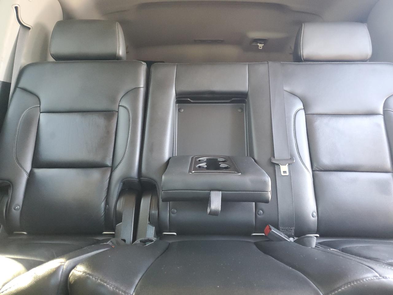 1gnschkc0kr142800 1GNSCHKC0KR142800 2019 Chevrolet Suburban C1500 Lt