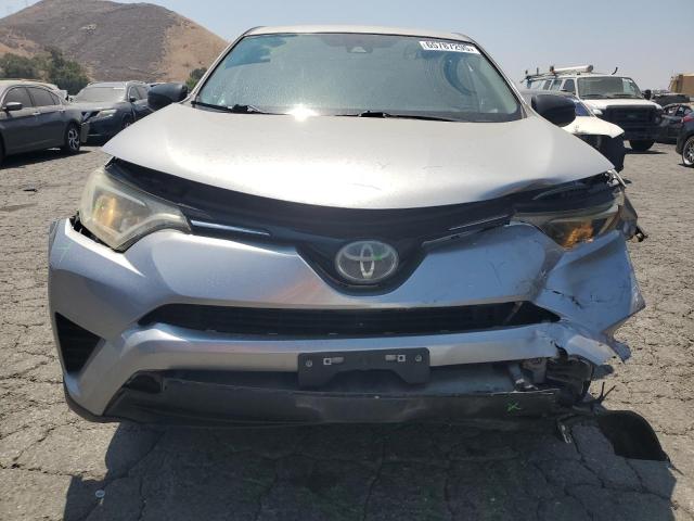  TOYOTA RAV4 2017 Srebrny