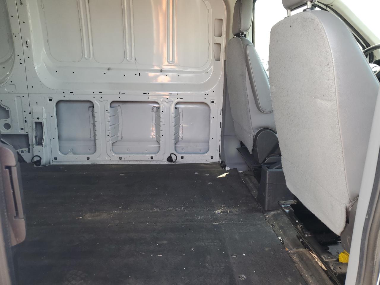 2015 Ford Transit T-150 VIN: 1FTNE1ZM1FKA90890 Lot: 65274715