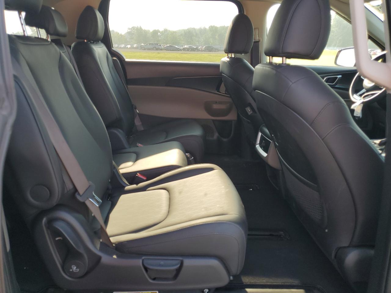 2025 Kia Carnival Lx VIN: KNDNB5K39S6462092 Lot: 64713465