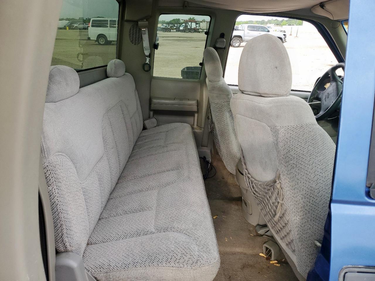 1997 Chevrolet Gmt-400 K1500 VIN: 2GCEK19R6V1193614 Lot: 63772265