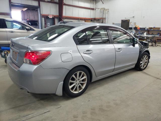  SUBARU IMPREZA 2014 Srebrny