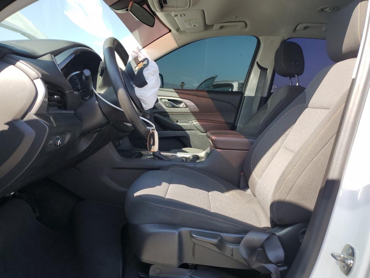 2018 Chevrolet Traverse Ls VIN: 1GNERFKW8JJ264134 Lot: 62762755