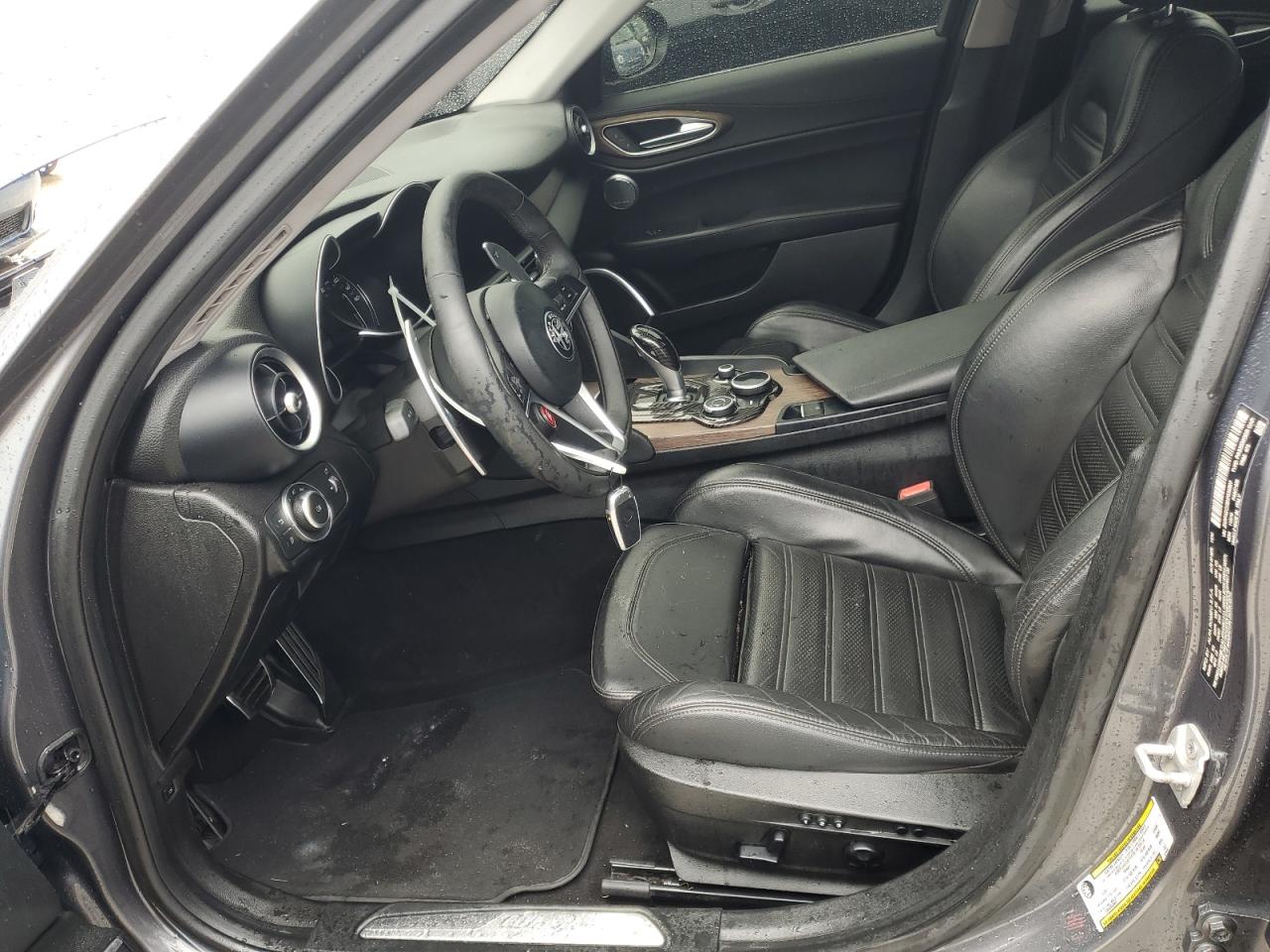 zarfaecn9h7530827 ZARFAECN9H7530827 2017 Alfa Romeo Giulia Ti