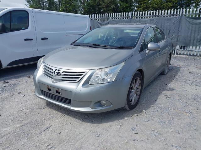 TOYOTA AVENSIS T4 2010