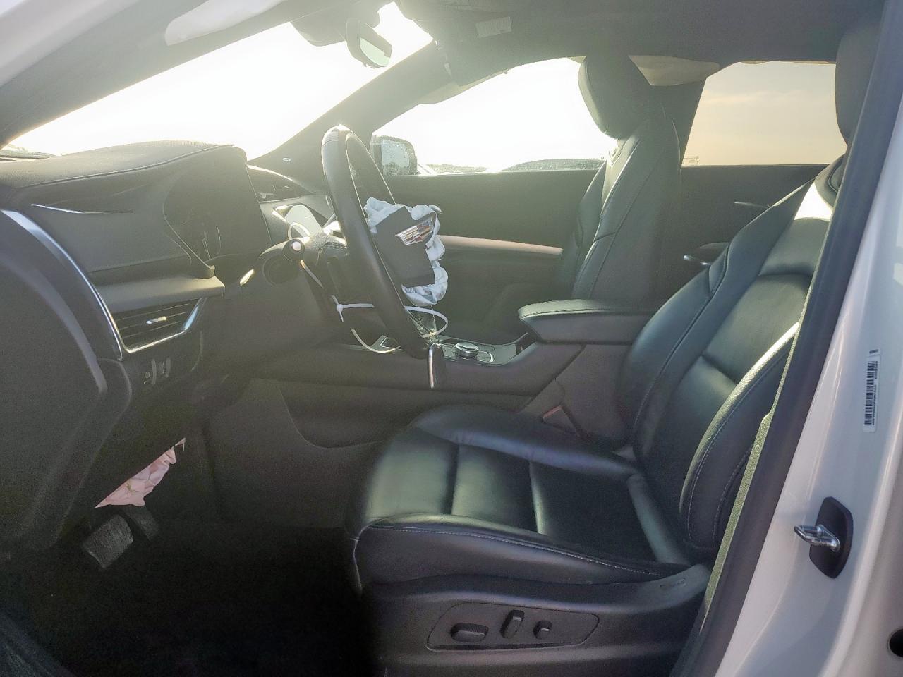 2022 Cadillac Xt4 Premium Luxury VIN: 1GYFZCR49NF166460 Lot: 66751055