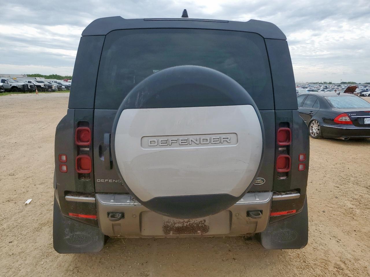 2022 Land Rover Defender 110 X-Dynamic Se VIN: SALE27RU8N2081896 Lot: 65042555