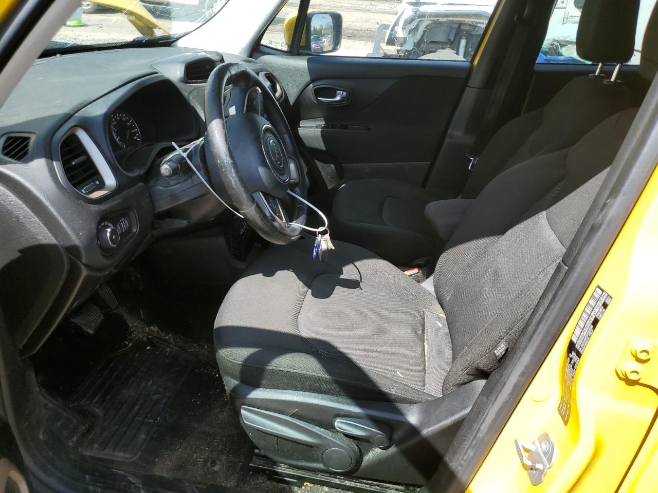 2015 Jeep Renegade Latitude VIN: ZACCJABT2FPC37549 Lot: 64139995