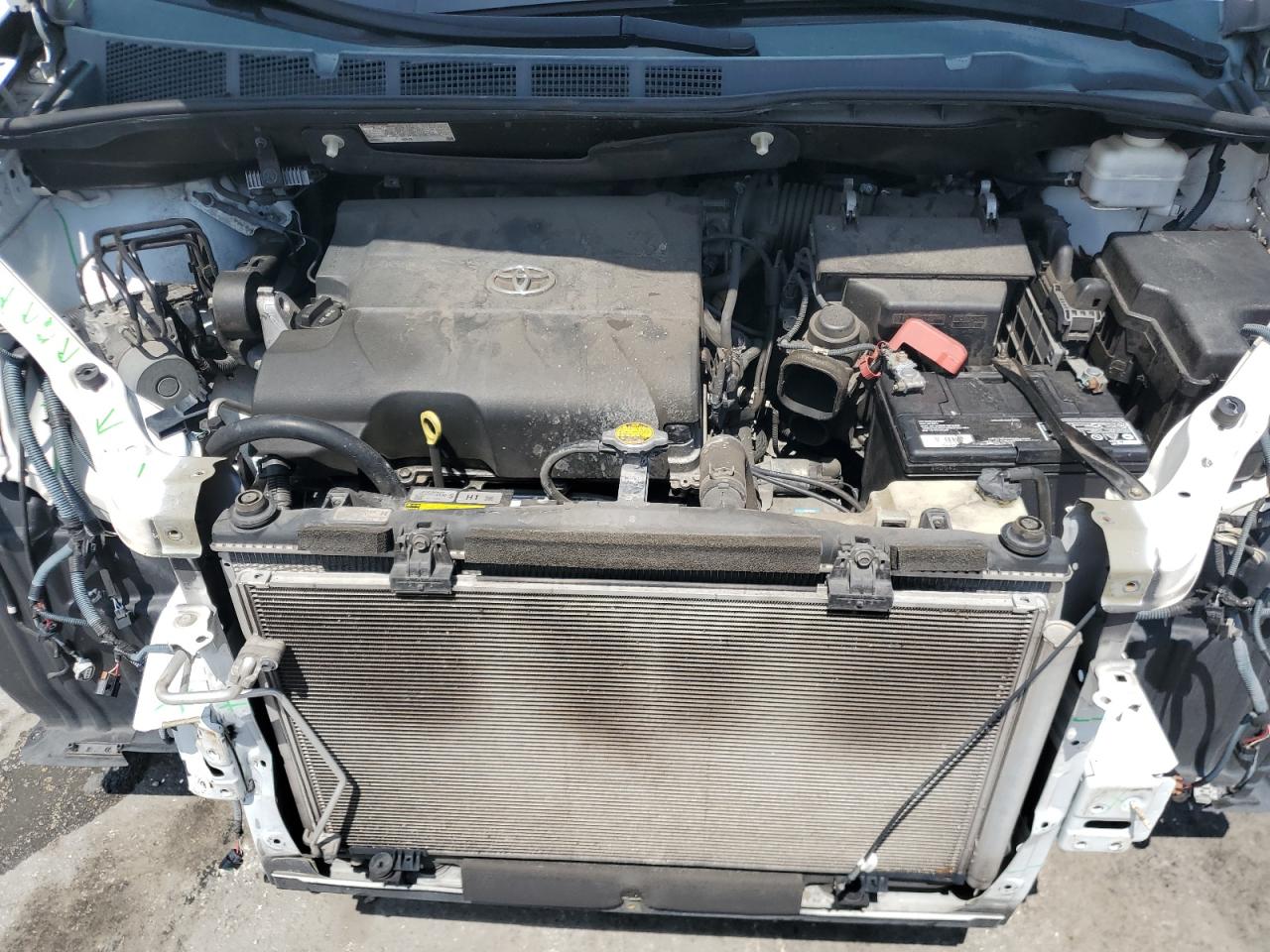 2013 Toyota Sienna Xle VIN: 5TDYK3DC7DS321765 Lot: 64584665
