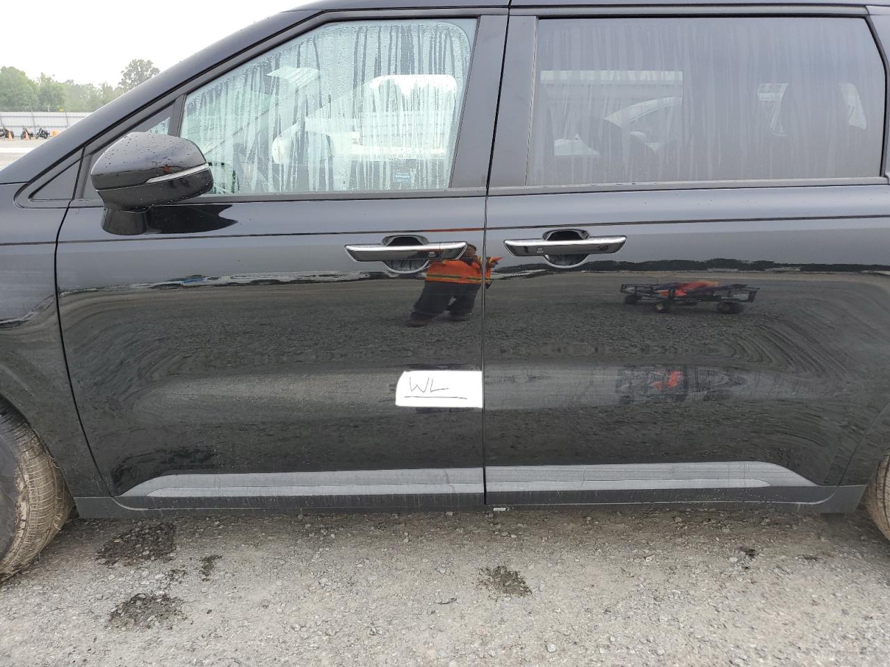2025 Kia Carnival Lx VIN: KNDNB5K36S6533250 Lot: 64791625