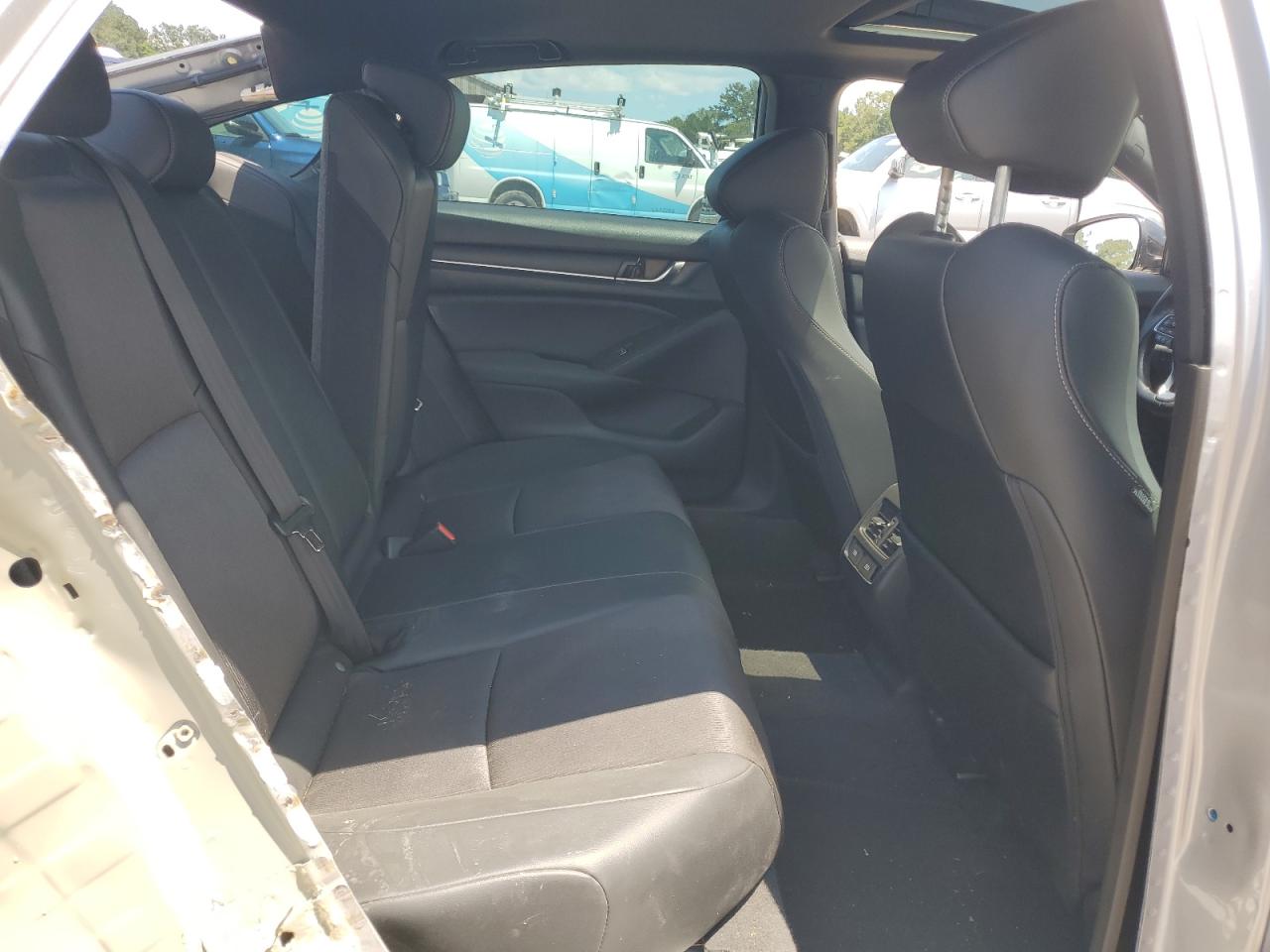 2022 Honda Accord Sport VIN: 1HGCV2F32NA018921 Lot: 65931095