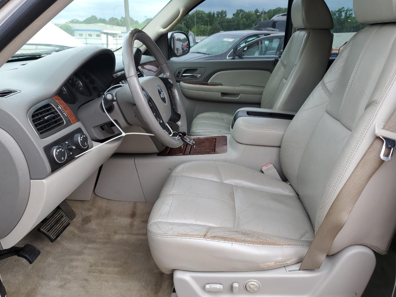 2007 Chevrolet Suburban K1500 VIN: 1GNFK16327R387871 Lot: 62581985