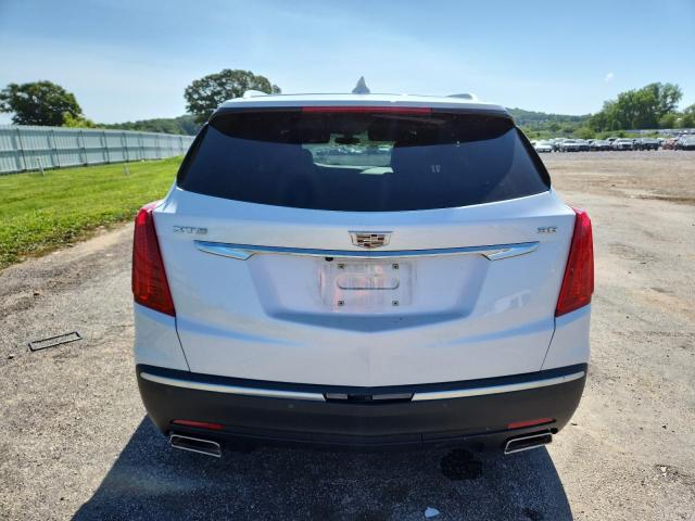  CADILLAC XT5 2017 White