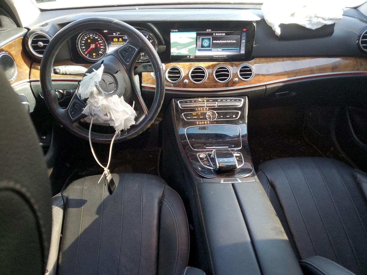 2018 Mercedes-Benz E 300 VIN: WDDZF4JB5JA303242 Lot: 64736775