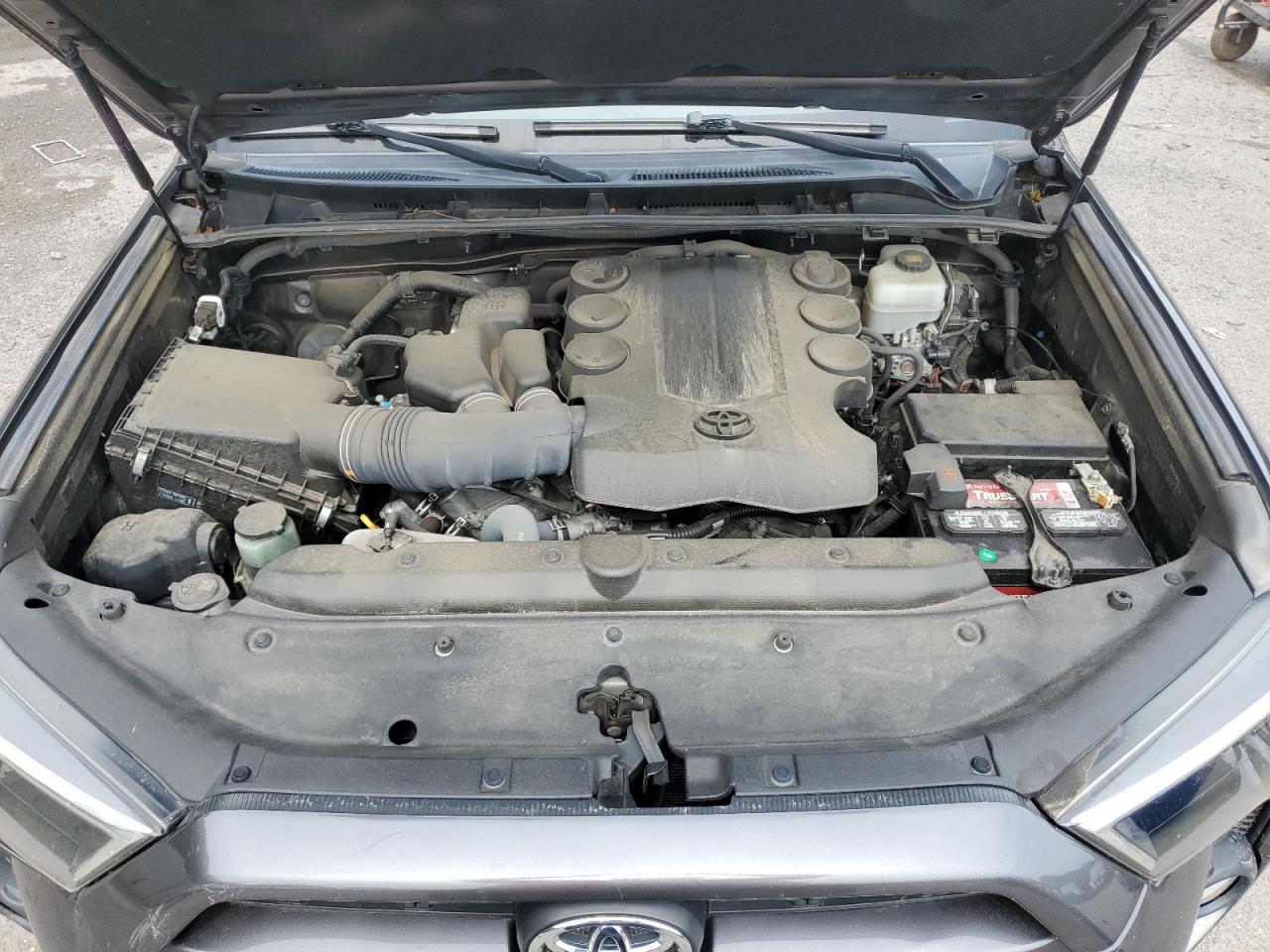 2018 Toyota 4Runner Sr5/Sr5 Premium VIN: JTEBU5JR2J5587955 Lot: 61909225
