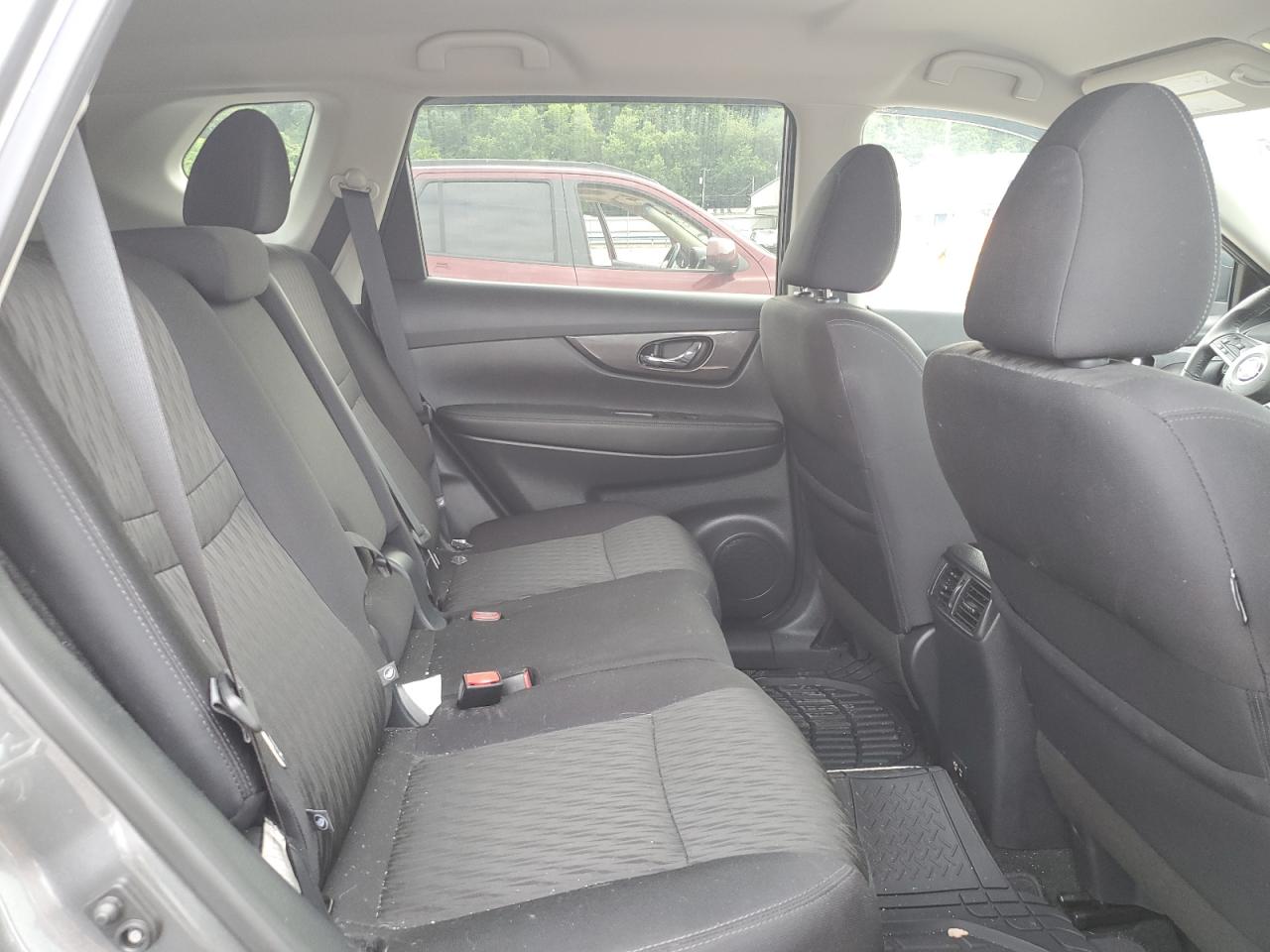 2019 Nissan Rogue S VIN: 5N1AT2MV6KC815863 Lot: 65487415