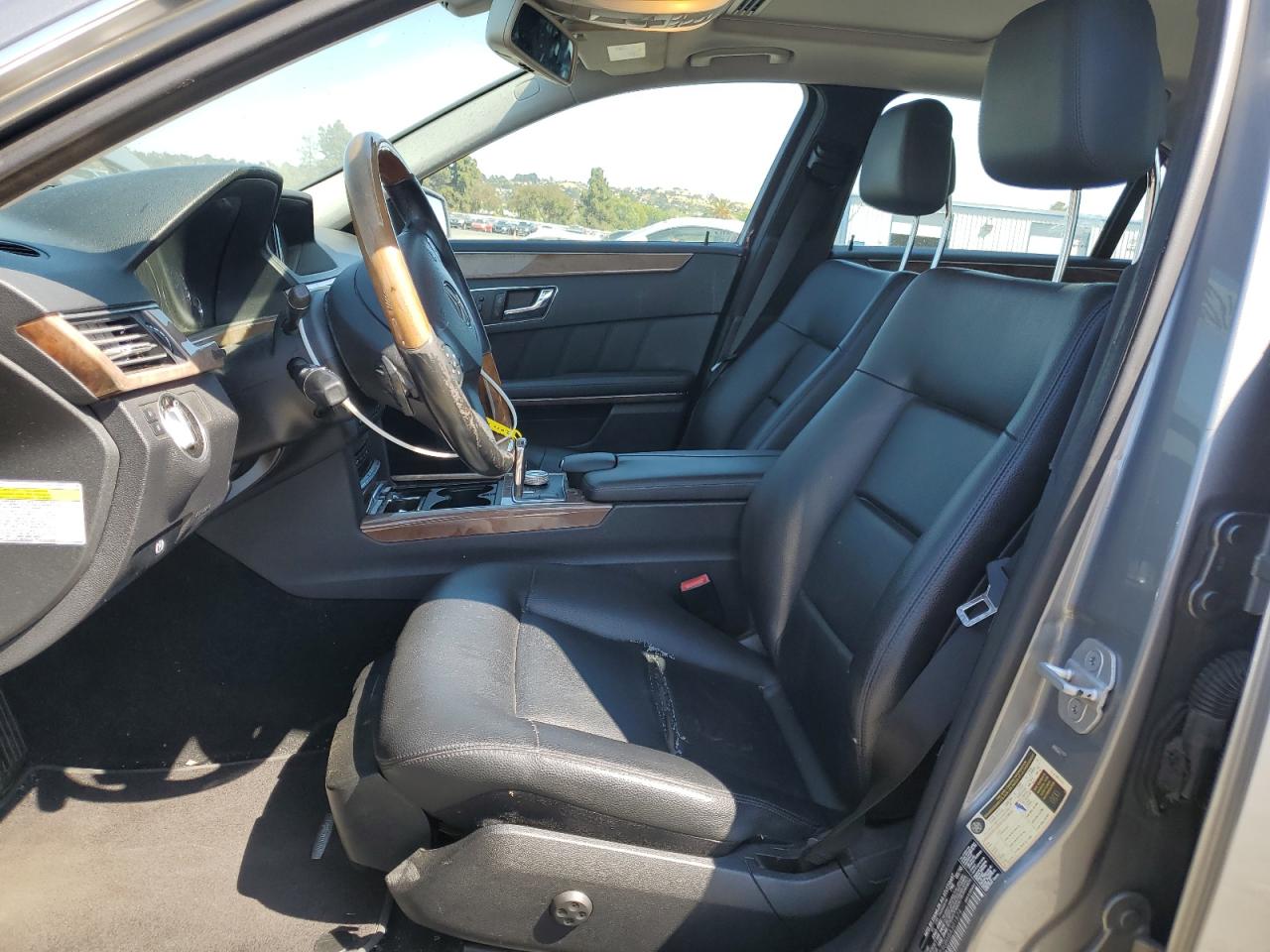 2011 Mercedes-Benz E 350 VIN: WDDHF5GB6BA301574 Lot: 63241075