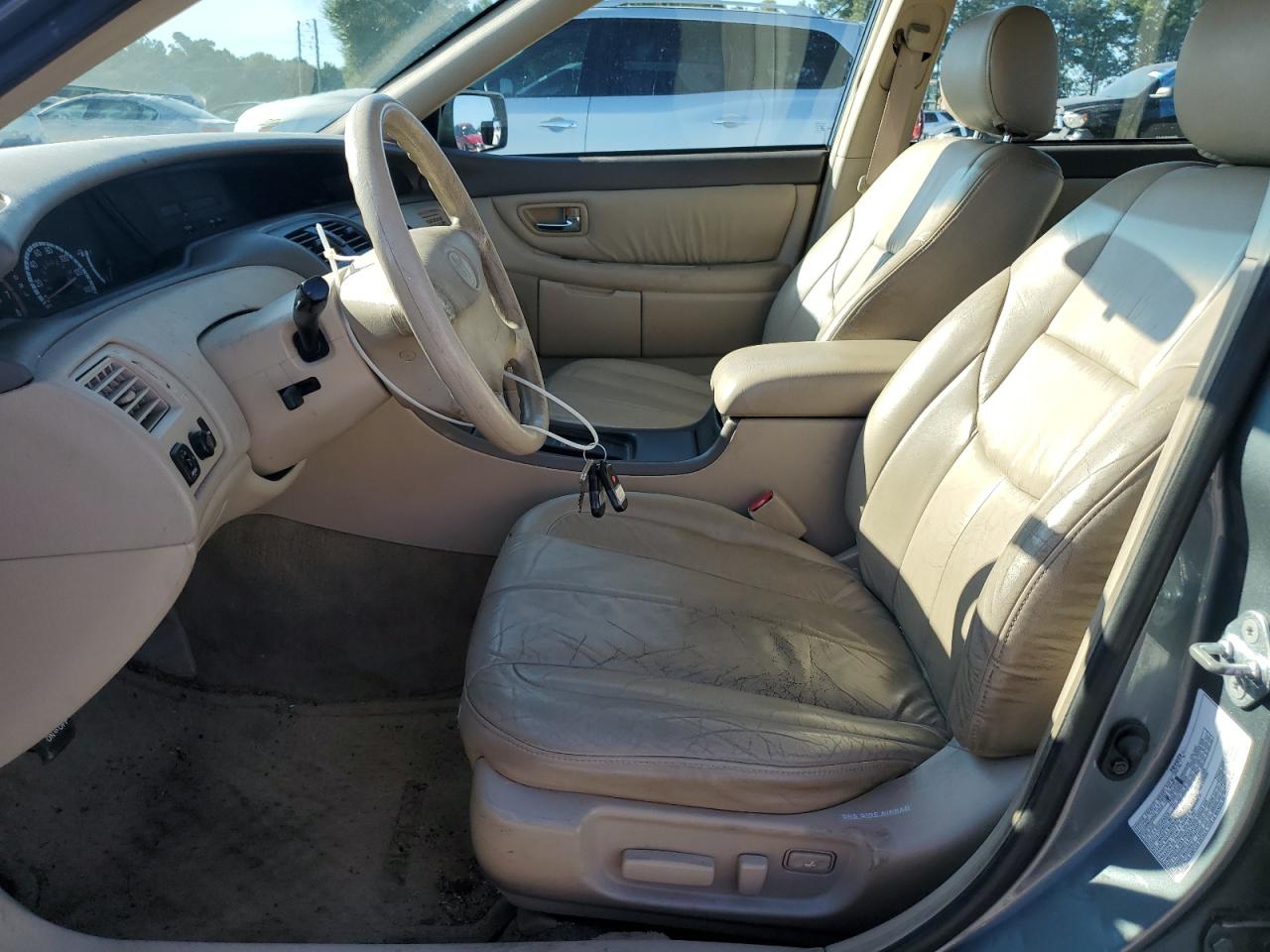2000 Toyota Avalon Xl VIN: 4T1BF28B0YU110118 Lot: 61986315