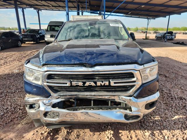  RAM 1500 2020 Granatowy