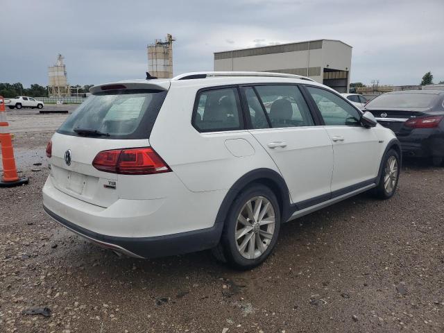  VOLKSWAGEN GOLF 2017 Белы