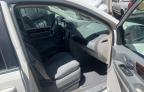 2010 CHRYSLER TOWN & COUNTRY TOURING   à vendre chez Copart CA - SACRAMENTO