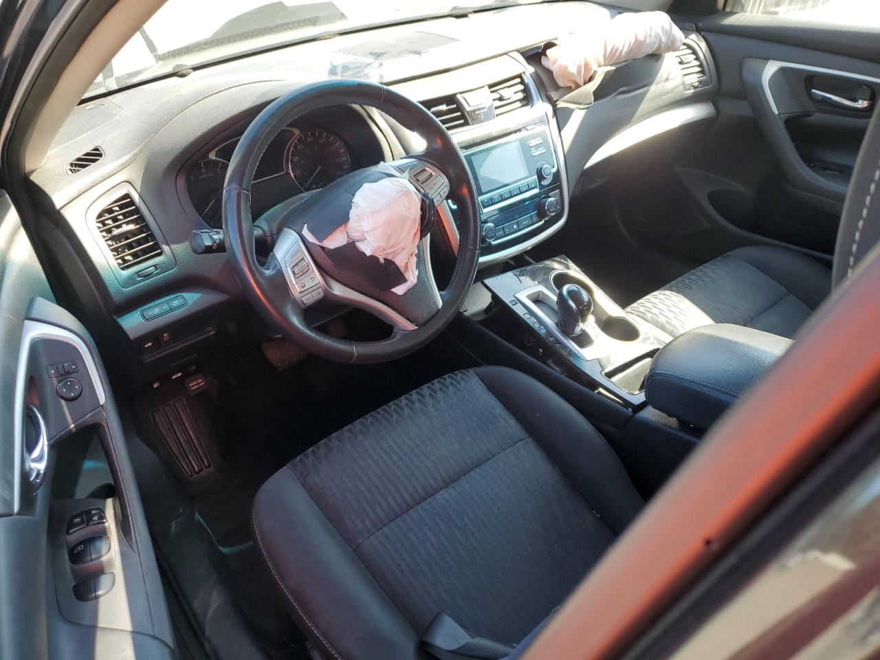 1n4al3ap2jc222666 1N4AL3AP2JC222666 2018 Nissan Altima 2.5