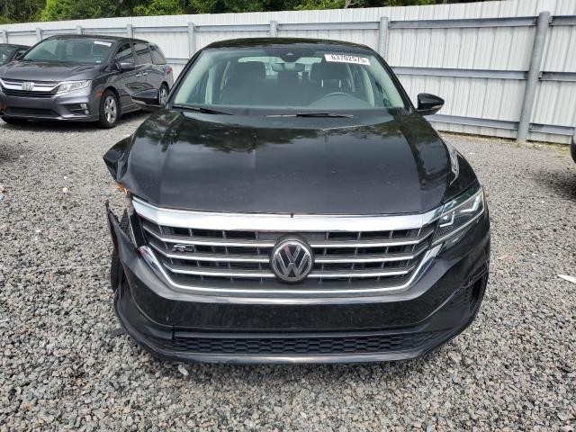  VOLKSWAGEN PASSAT 2020 Черный