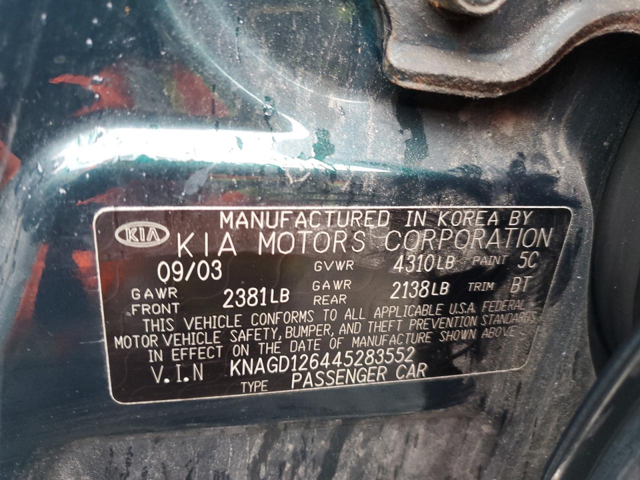 2004 Kia Optima Lx VIN: KNAGD126445283552 Lot: 63195385
