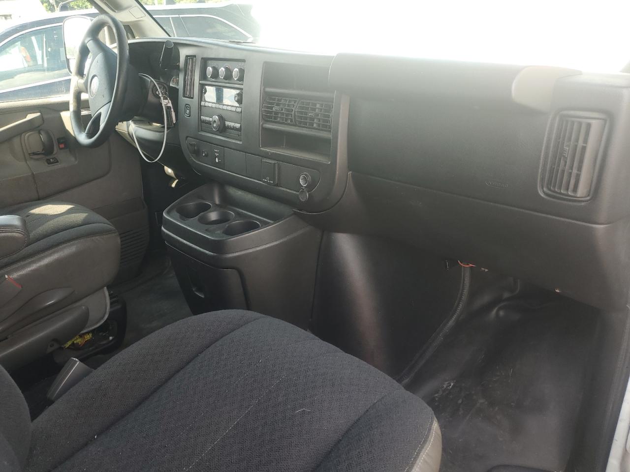2018 GMC Savana G2500 VIN: 1GTW7AFG8J1909504 Lot: 64459495
