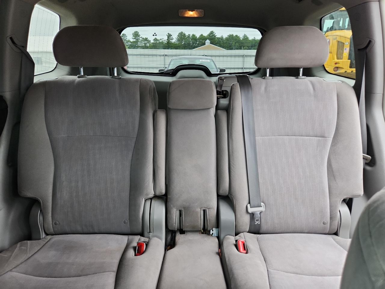 2010 Toyota Highlander Sport VIN: 5TDEK3EH6AS005444 Lot: 62672955
