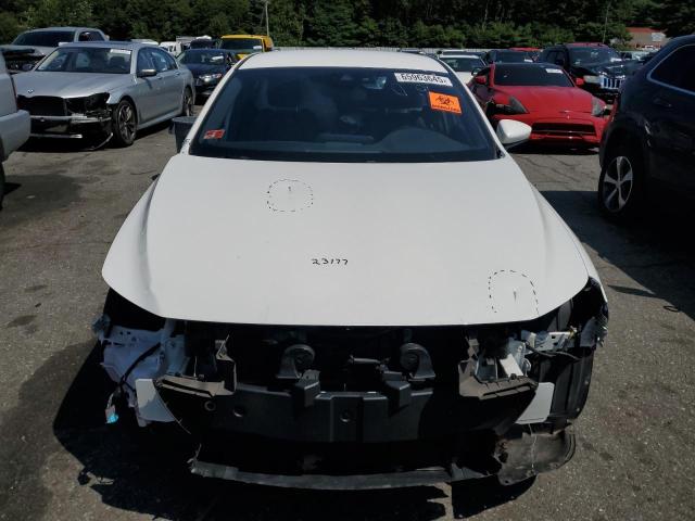  MAZDA 3 2020 Белы