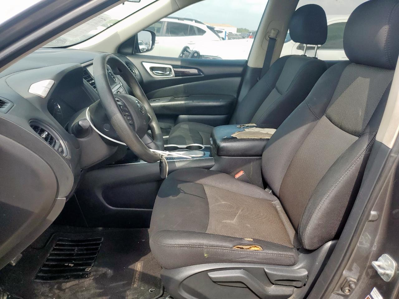 2018 Nissan Pathfinder S VIN: 5N1DR2MN5JC675413 Lot: 63344525