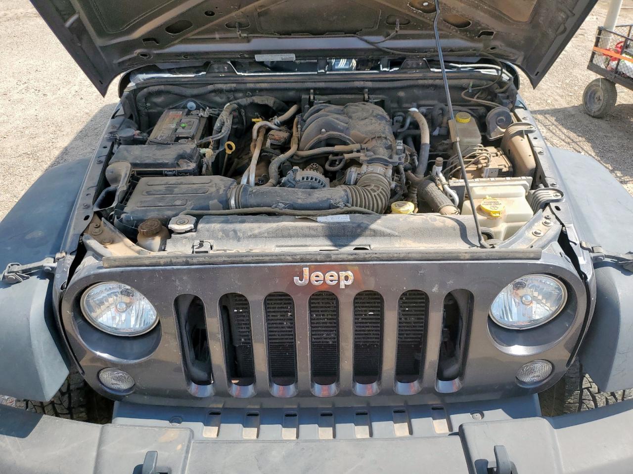 2014 Jeep Wrangler Unlimited Sport VIN: 1C4BJWDG1EL167702 Lot: 65360465