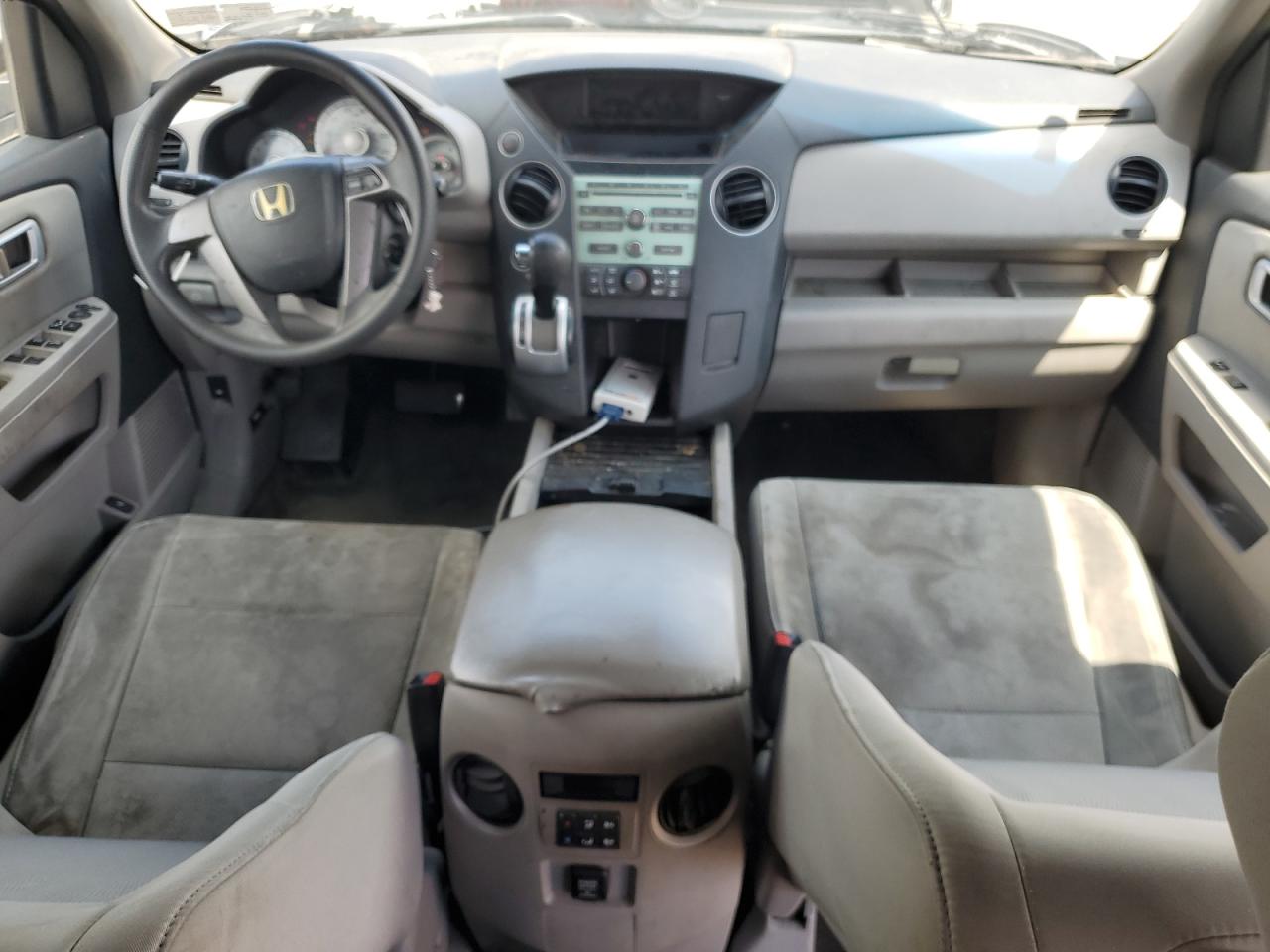 2011 Honda Pilot Lx VIN: 5FNYF4H26BB003293 Lot: 63688085
