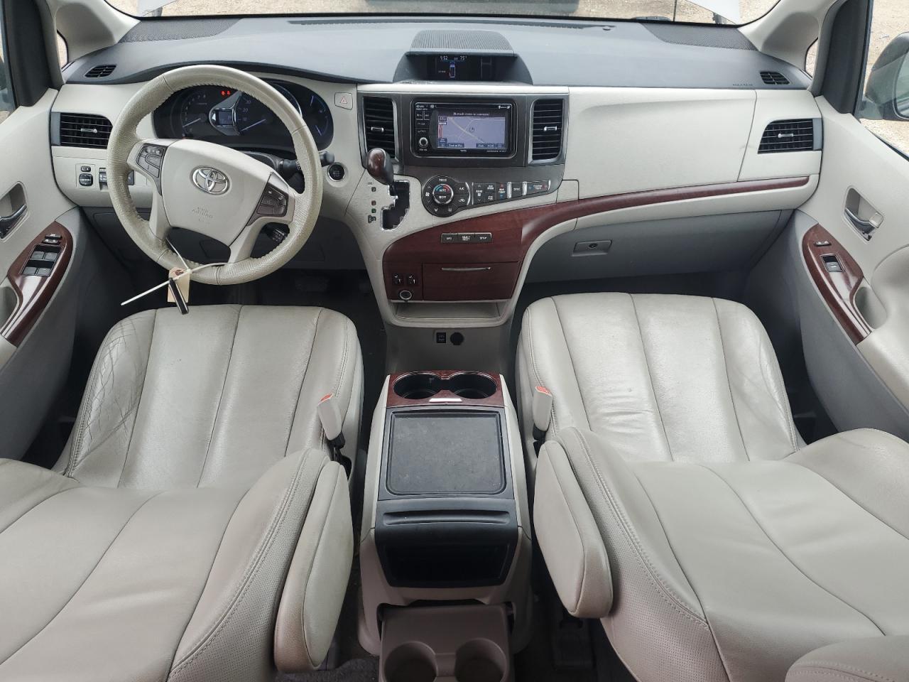 2013 Toyota Sienna Xle VIN: 5TDYK3DC5DS401470 Lot: 64497035