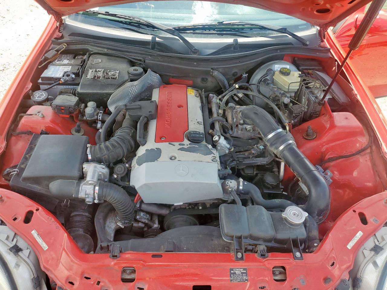 2000 Mercedes-Benz Slk 230 Kompressor VIN: WDBKK47F2YF156715 Lot: 63873805
