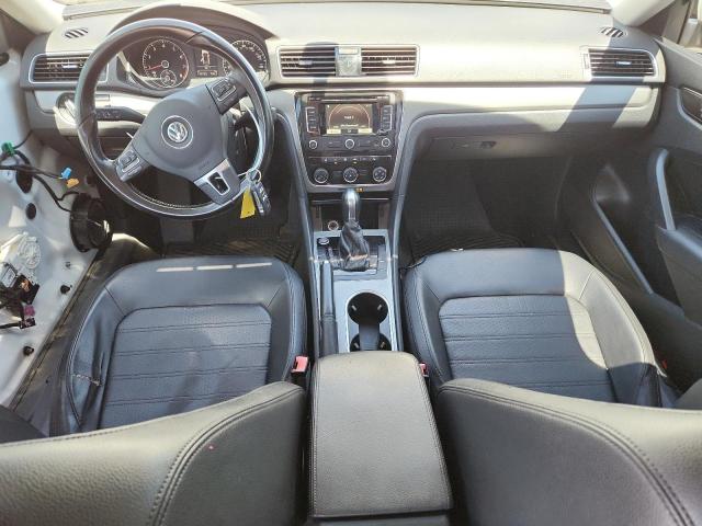  VOLKSWAGEN PASSAT 2015 White