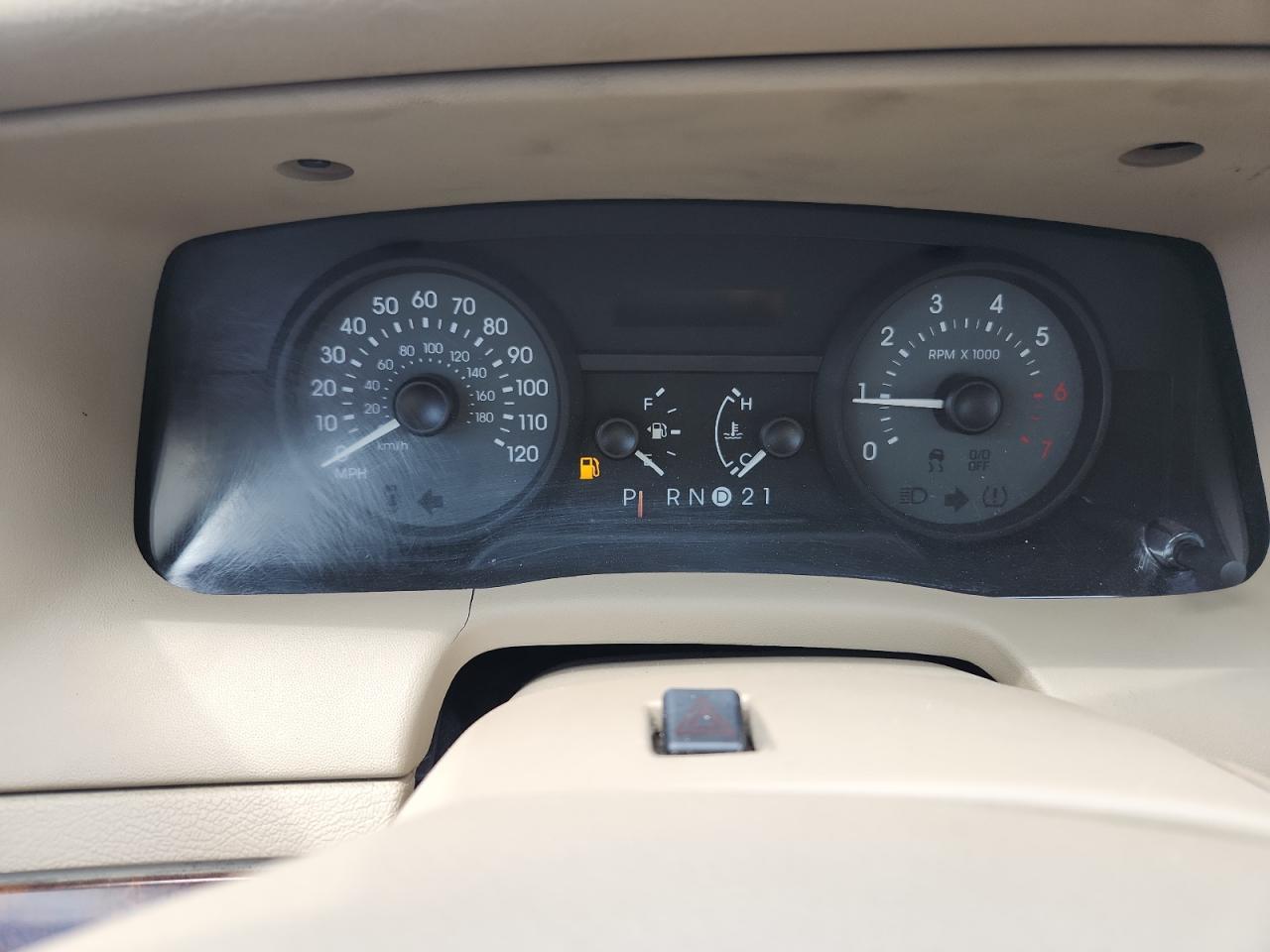 2006 Mercury Grand Marquis Gs VIN: 2MEFM74V06X632339 Lot: 64405325
