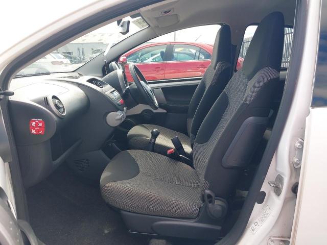 2013 TOYOTA AYGO VVT-I