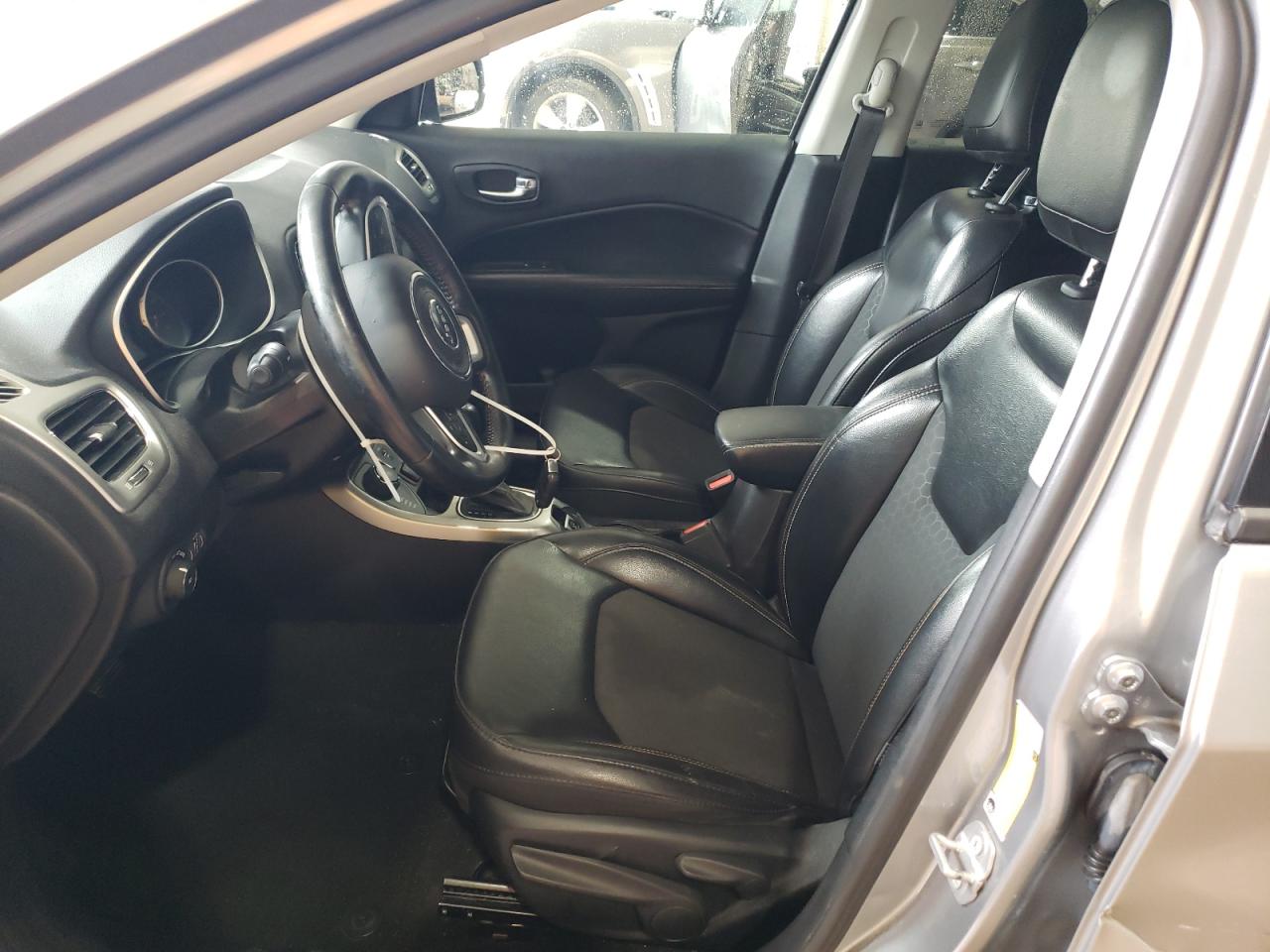 2019 Jeep Compass Latitude VIN: 3C4NJDBBXKT592599 Lot: 64795795
